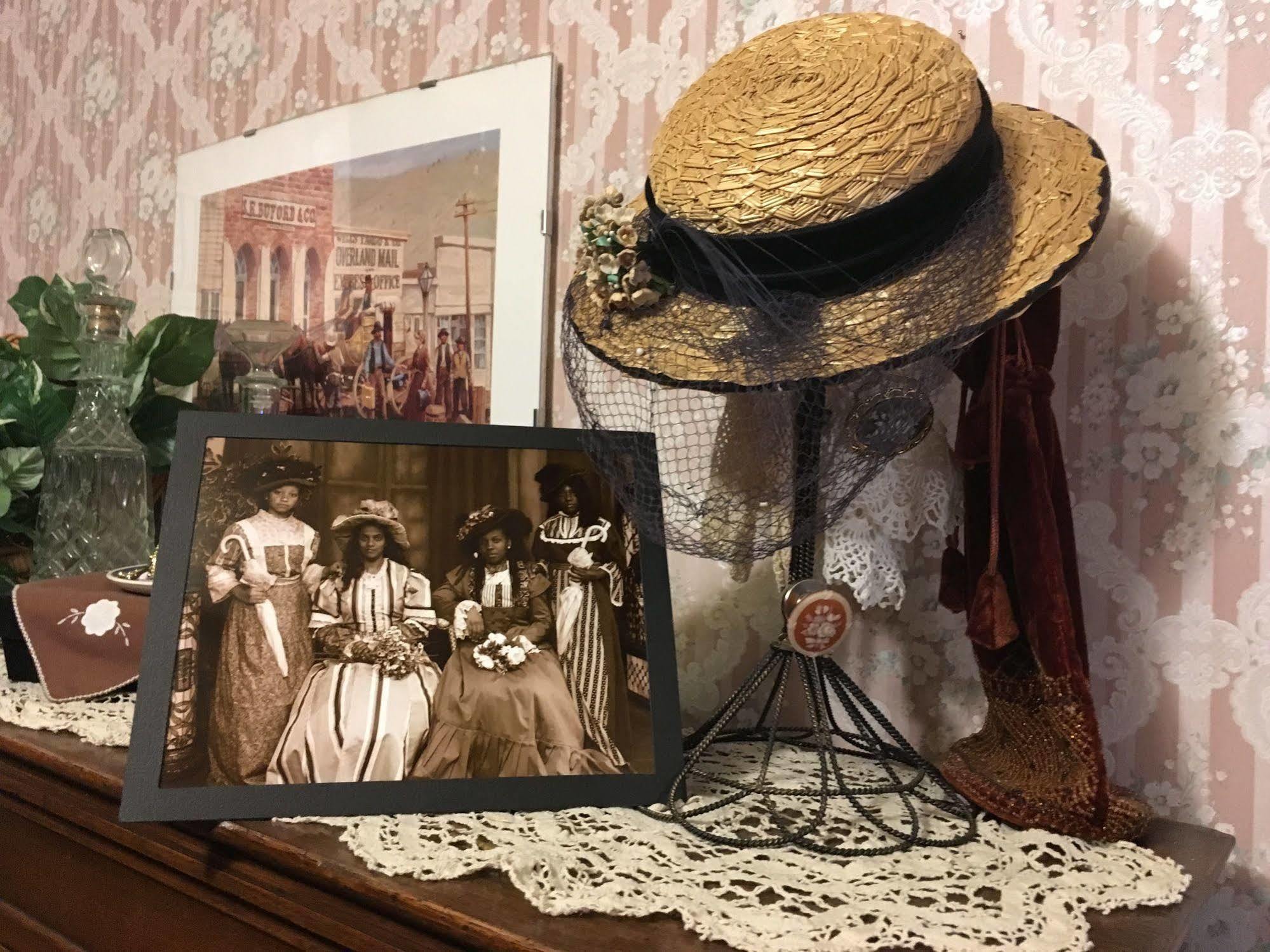 Fairweather Inn Virginia City 외부 사진